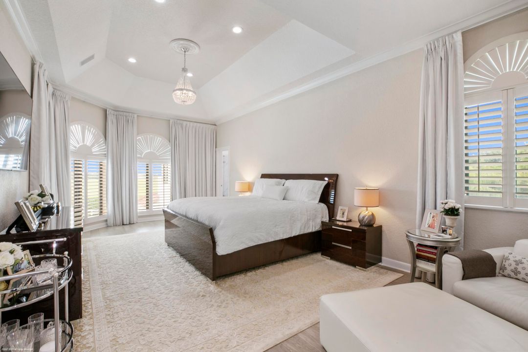 En Venta: $4,867,000 (5 camas, 4 baños, 4619 Pies cuadrados)