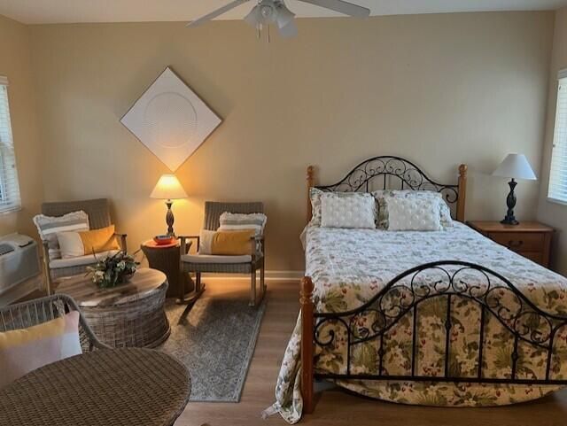 出租: $1,190 (1 贝兹, 1 浴室, 400 平方英尺)