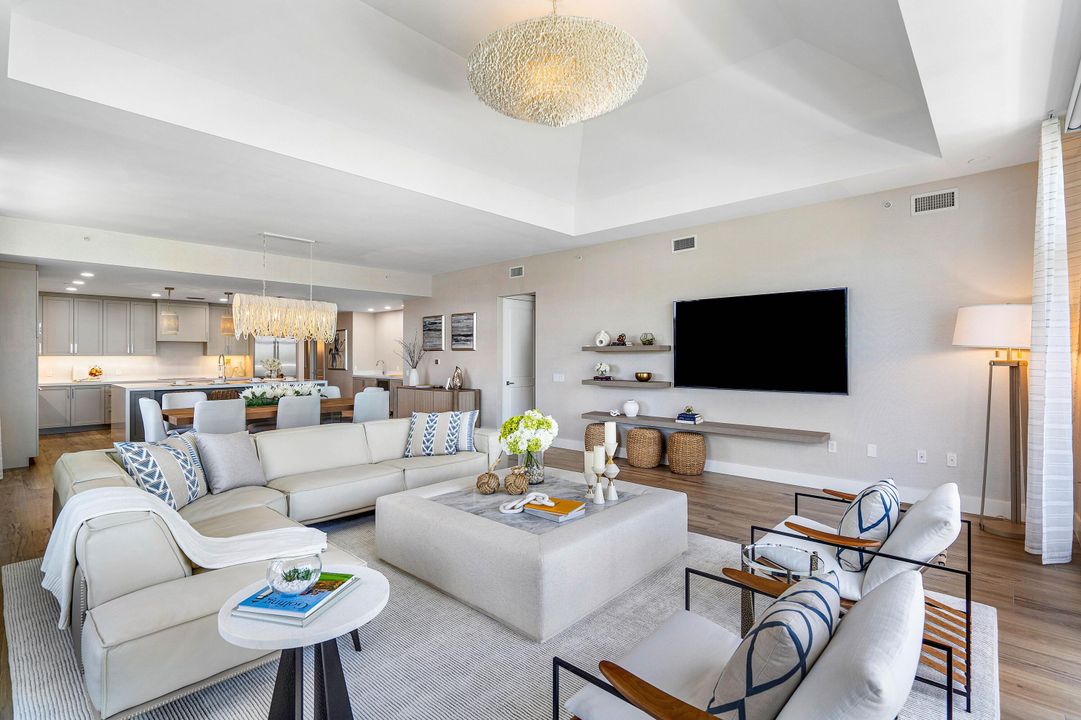 Recently Sold: $2,825,000 (3 beds, 3 baths, 2644 Square Feet)