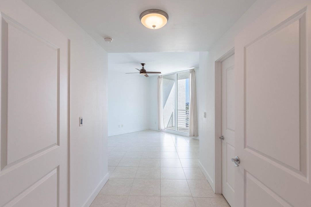 合同活跃: $4,000 (2 贝兹, 2 浴室, 1579 平方英尺)