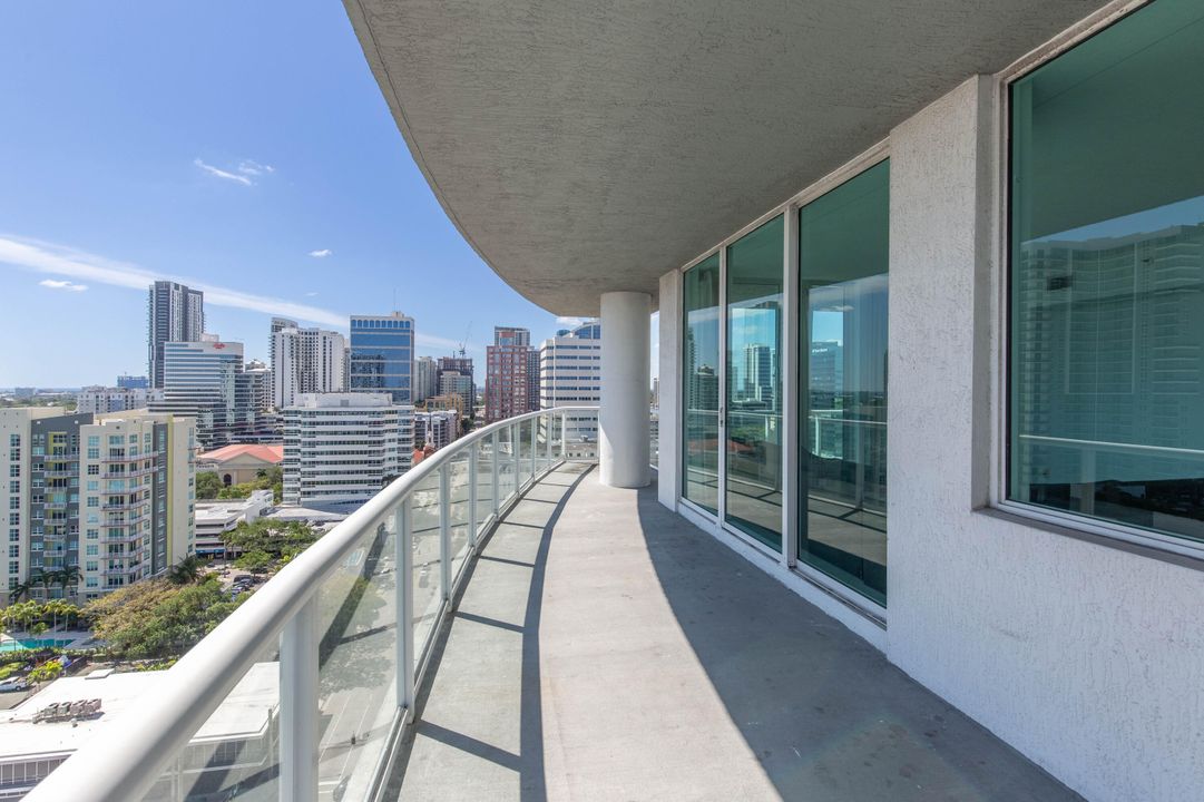 合同活跃: $4,000 (2 贝兹, 2 浴室, 1579 平方英尺)