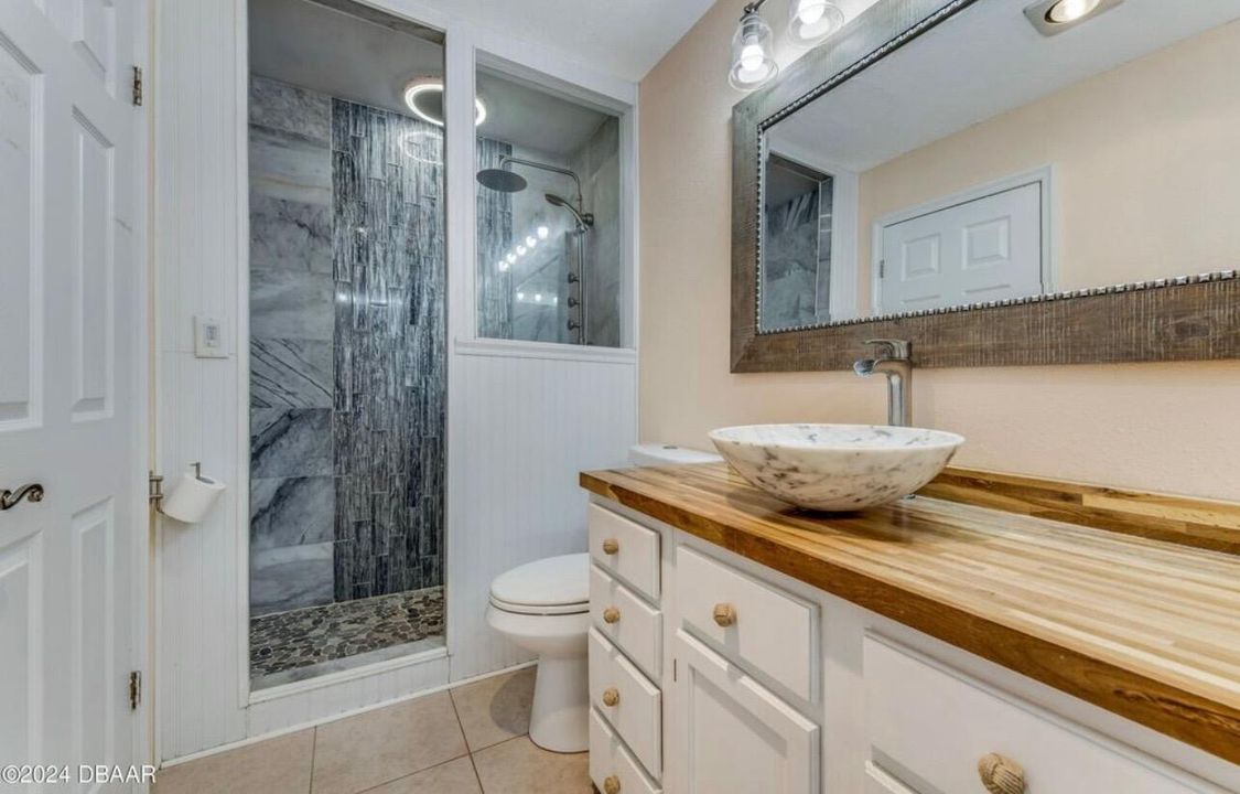 В аренду: $2,300 (3 спален, 2 ванн, 1426 Квадратных фут)