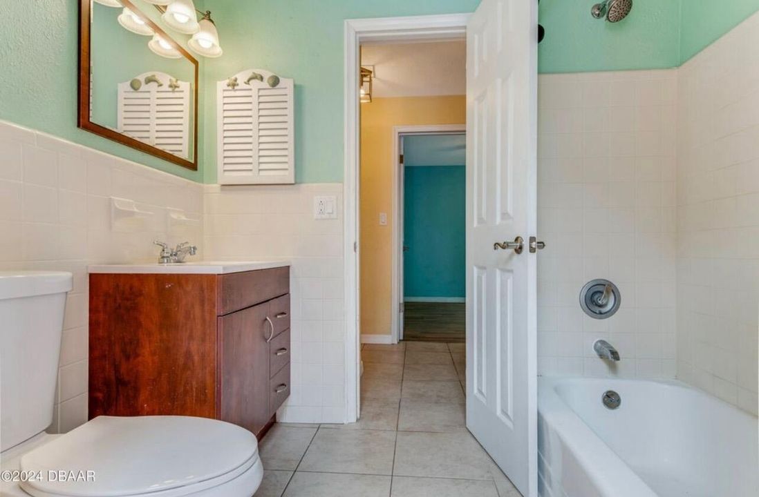 В аренду: $2,300 (3 спален, 2 ванн, 1426 Квадратных фут)