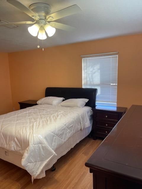 В аренду: $2,300 (3 спален, 2 ванн, 1426 Квадратных фут)