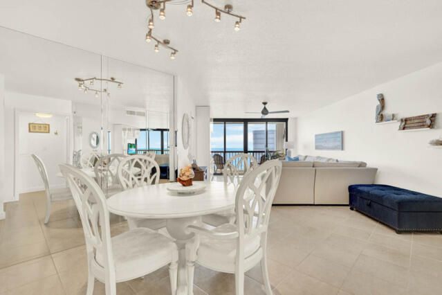 待售: $559,000 (2 贝兹, 2 浴室, 1224 平方英尺)