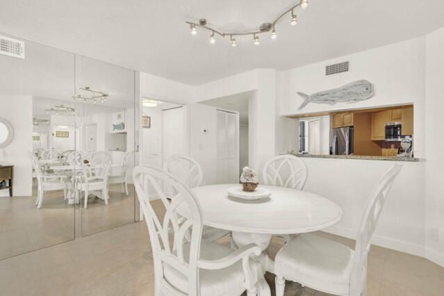 待售: $559,000 (2 贝兹, 2 浴室, 1224 平方英尺)