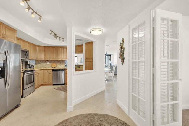 待售: $559,000 (2 贝兹, 2 浴室, 1224 平方英尺)