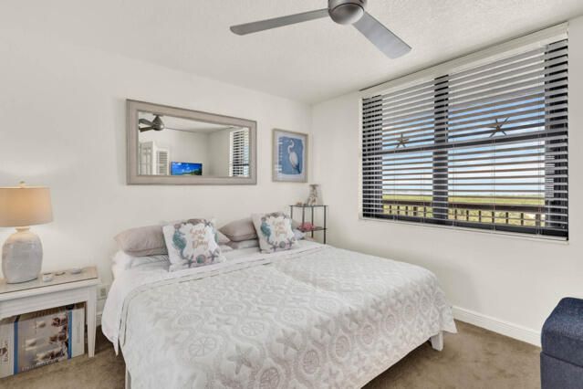 待售: $559,000 (2 贝兹, 2 浴室, 1224 平方英尺)