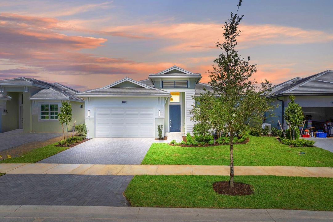 Recently Sold: $709,990 (2 beds, 2 baths, 1968 Square Feet)