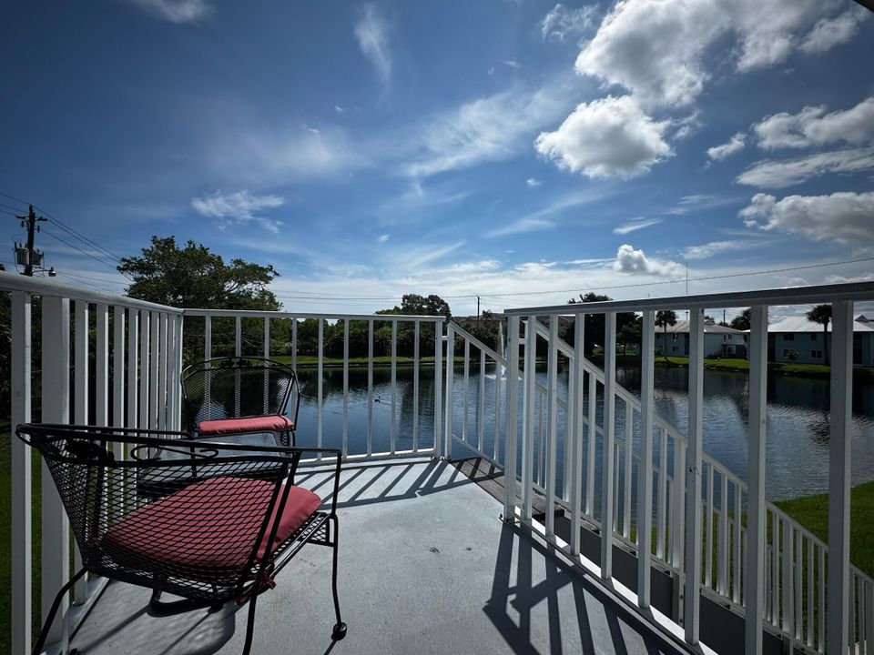 Active With Contract: $173,900 (3 beds, 2 baths, 1116 Square Feet)