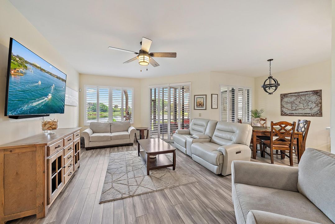 Под контрактом: $5,500 (2 спален, 2 ванн, 1390 Квадратных фут)