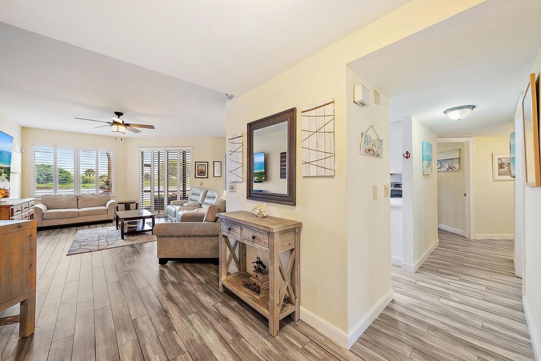 Под контрактом: $5,500 (2 спален, 2 ванн, 1390 Квадратных фут)