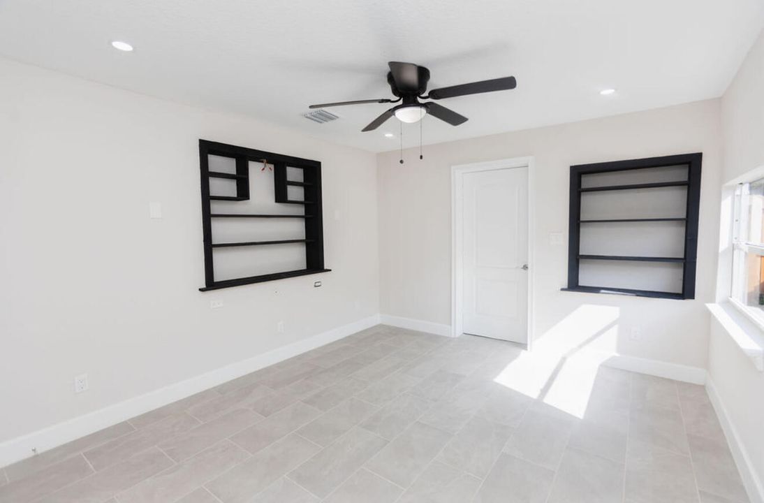 Activo con contrato: $259,000 (3 camas, 2 baños, 1546 Pies cuadrados)