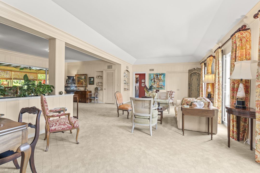 Под контрактом: $6,800,000 (4 спален, 3 ванн, 2334 Квадратных фут)