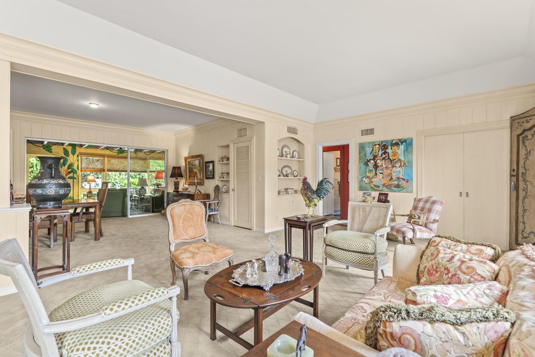 Под контрактом: $6,800,000 (4 спален, 3 ванн, 2334 Квадратных фут)