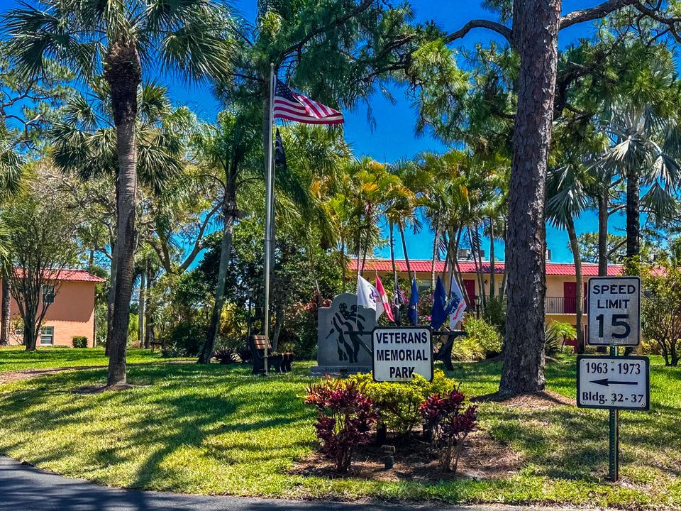 Active With Contract: $59,400 (1 beds, 1 baths, 819 Square Feet)