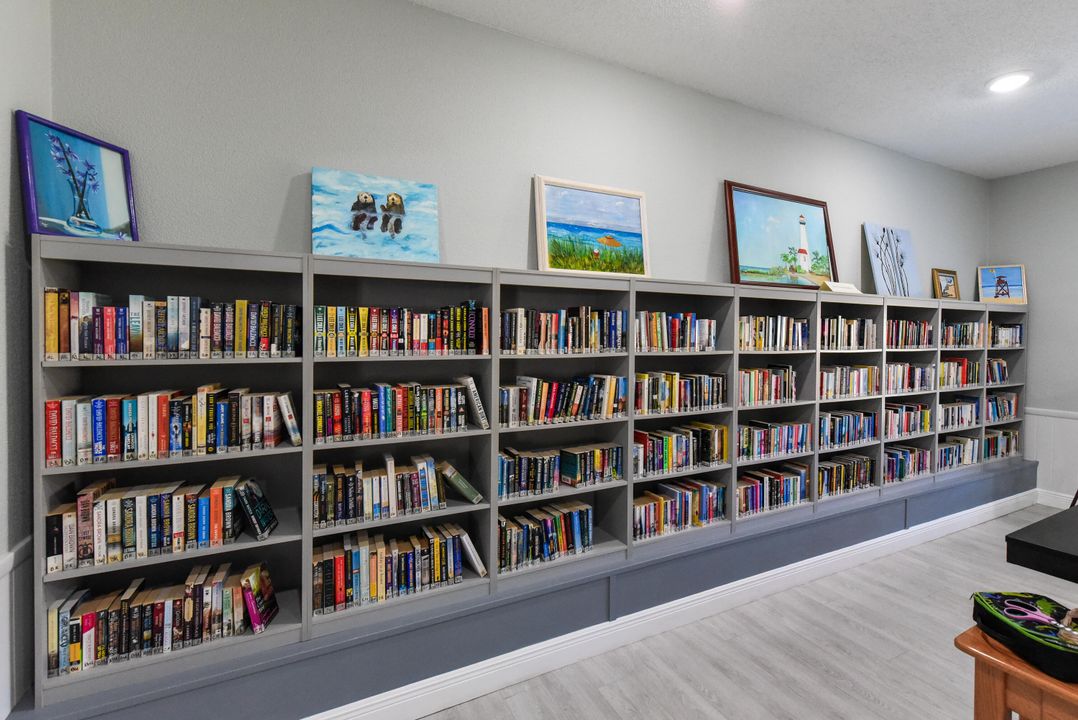 Active With Contract: $59,400 (1 beds, 1 baths, 819 Square Feet)