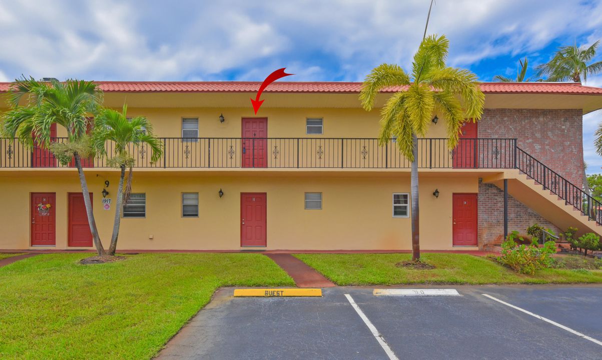 Active With Contract: $59,400 (1 beds, 1 baths, 819 Square Feet)