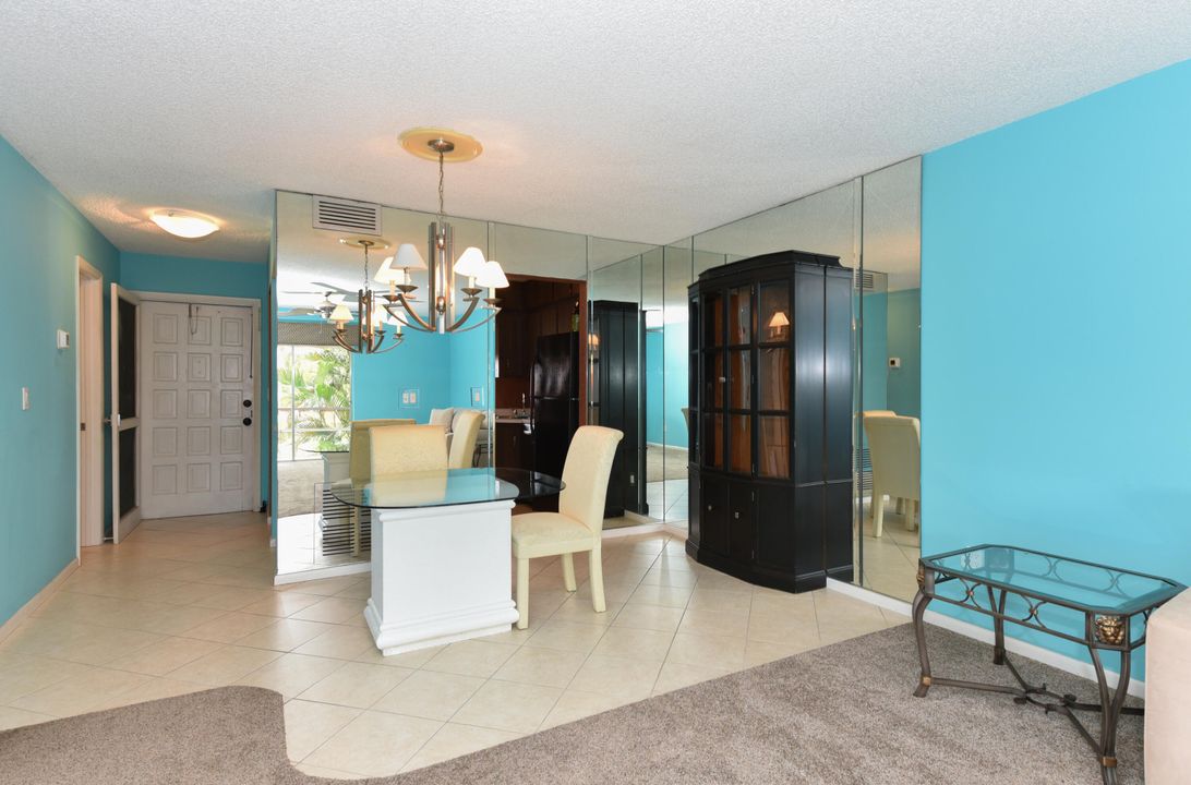 Active With Contract: $59,400 (1 beds, 1 baths, 819 Square Feet)