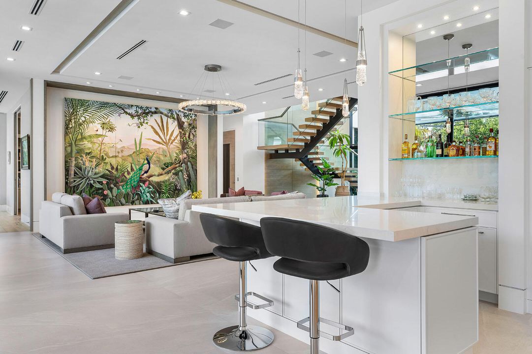 For Sale: $20,000,000 (5 beds, 6 baths, 7536 Square Feet)