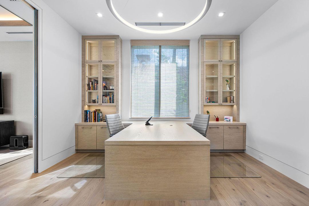 For Sale: $20,000,000 (5 beds, 6 baths, 7536 Square Feet)