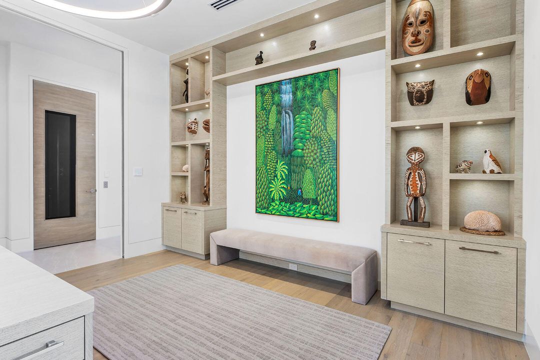 For Sale: $20,000,000 (5 beds, 6 baths, 7536 Square Feet)