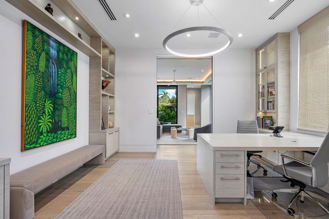 For Sale: $20,000,000 (5 beds, 6 baths, 7536 Square Feet)