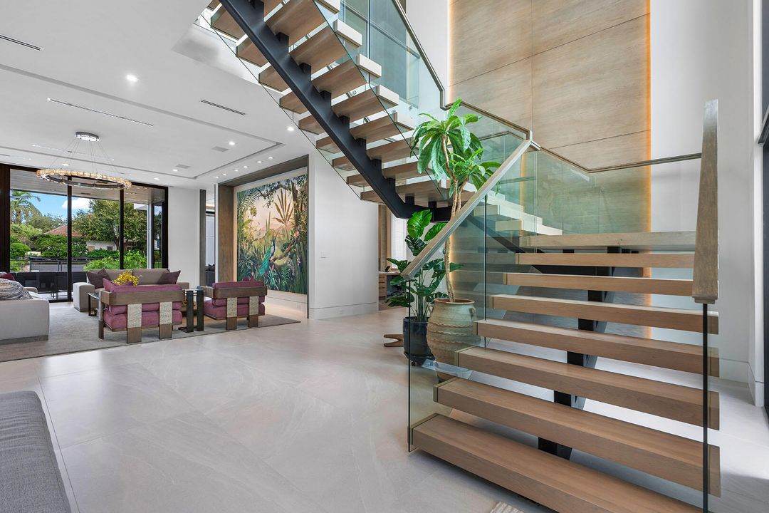 For Sale: $20,000,000 (5 beds, 6 baths, 7536 Square Feet)