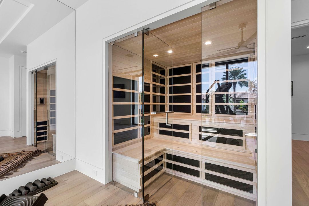 For Sale: $20,000,000 (5 beds, 6 baths, 7536 Square Feet)