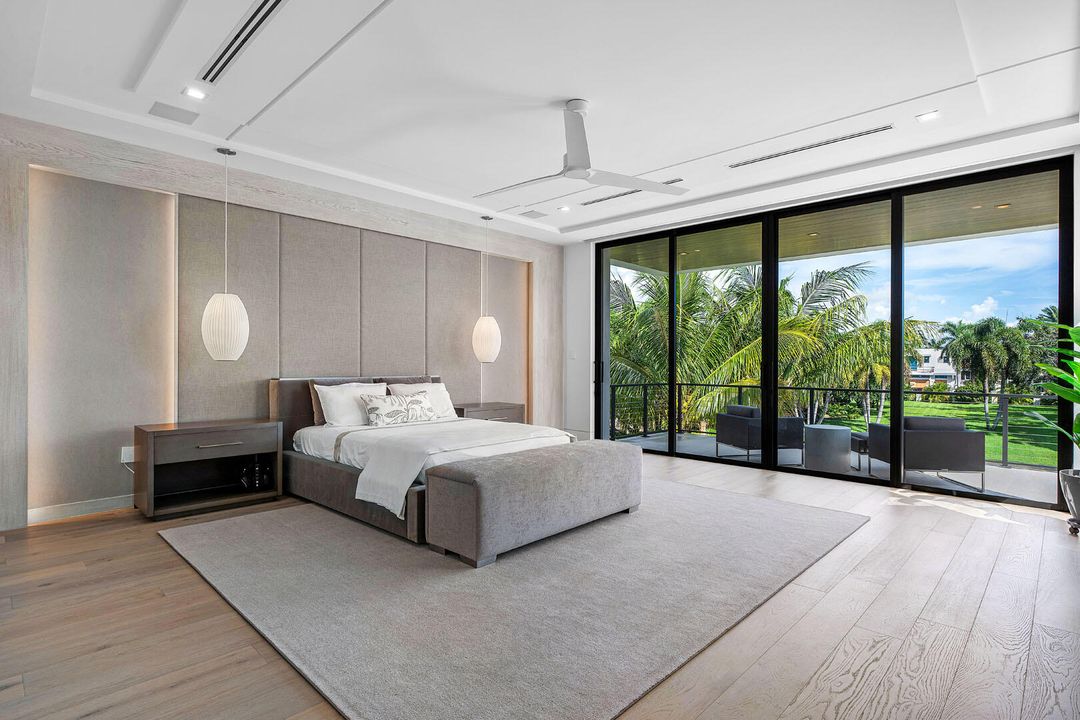 For Sale: $20,000,000 (5 beds, 6 baths, 7536 Square Feet)