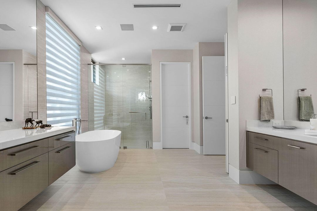 For Sale: $20,000,000 (5 beds, 6 baths, 7536 Square Feet)