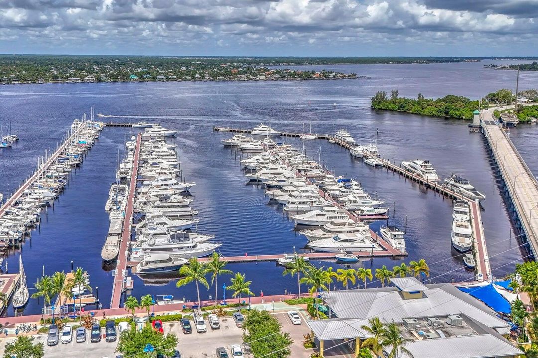 En Venta: $1,250,000 (3 camas, 3 baños, 2015 Pies cuadrados)