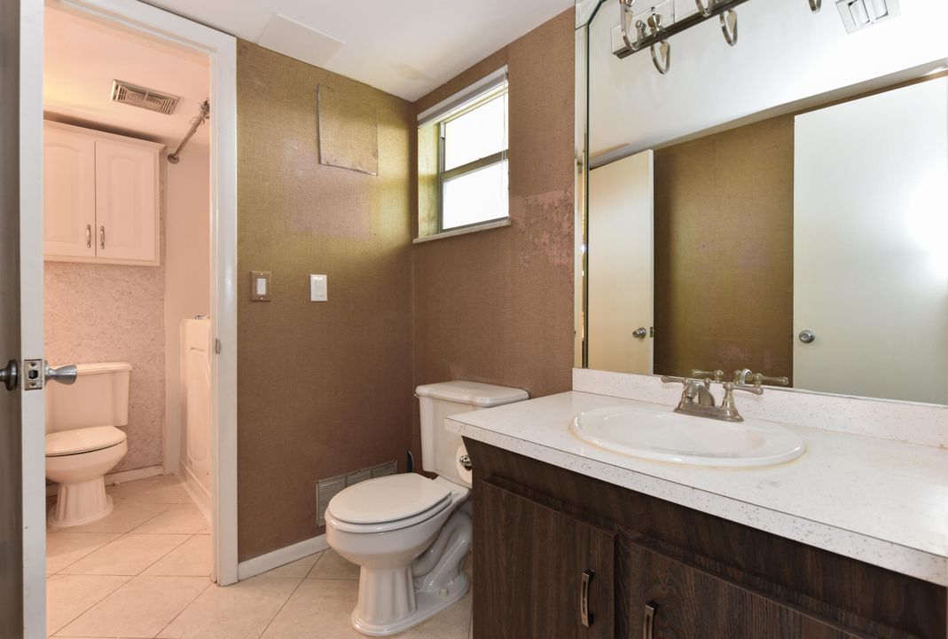 Active With Contract: $59,400 (1 beds, 1 baths, 819 Square Feet)