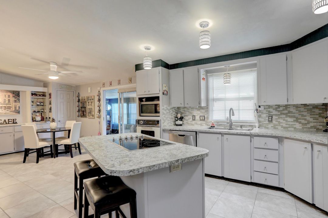 En Venta: $199,000 (2 camas, 2 baños, 1417 Pies cuadrados)