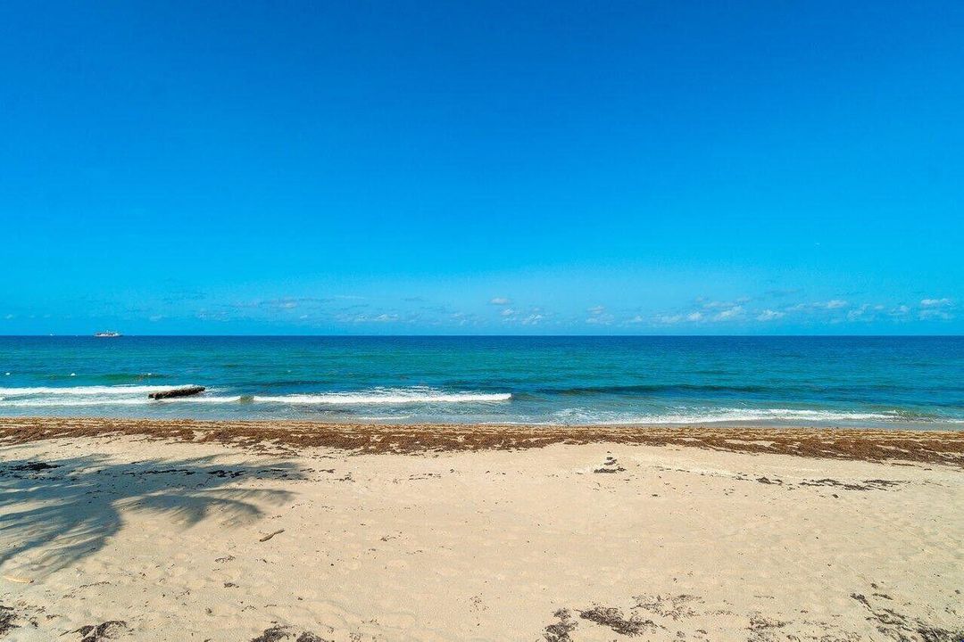 出租: $40,000 (3 贝兹, 3 浴室, 2187 平方英尺)