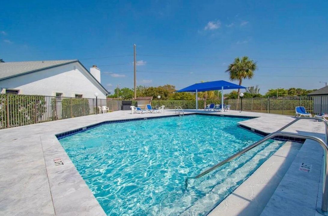 For Sale: $1,275,000 (5 beds, 3 baths, 2685 Square Feet)