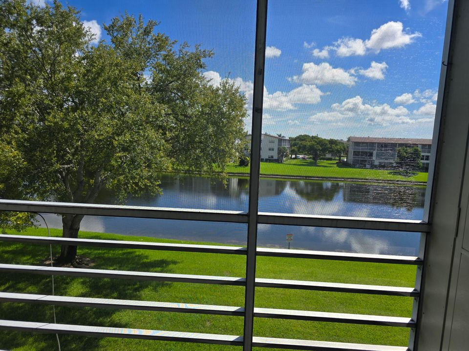 待售: $84,000 (1 贝兹, 1 浴室, 720 平方英尺)