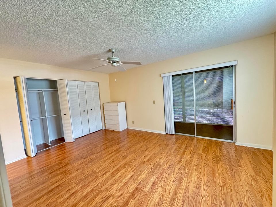 Active With Contract: $60,000 (1 beds, 1 baths, 760 Square Feet)