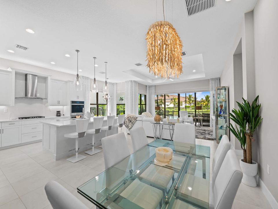 待售: $1,649,000 (3 贝兹, 3 浴室, 2425 平方英尺)