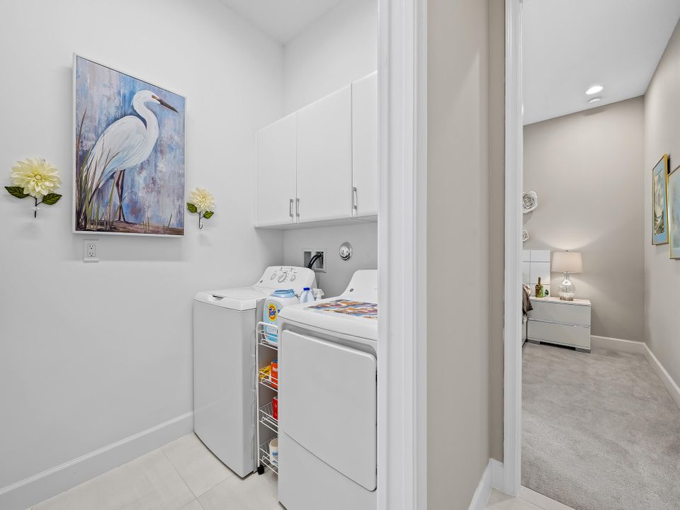 待售: $1,649,000 (3 贝兹, 3 浴室, 2425 平方英尺)