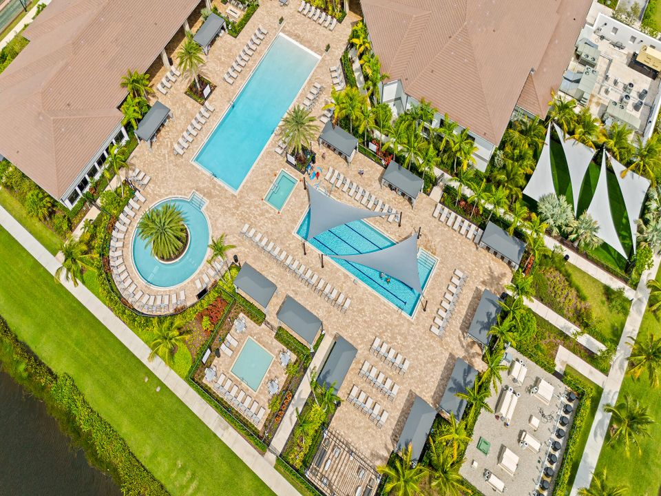 待售: $1,649,000 (3 贝兹, 3 浴室, 2425 平方英尺)