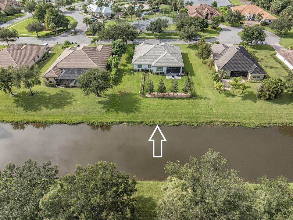 合同活跃: $750,000 (3 贝兹, 2 浴室, 2621 平方英尺)