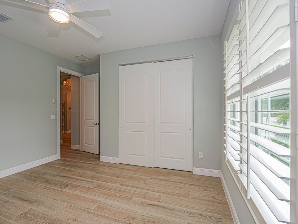 合同活跃: $750,000 (3 贝兹, 2 浴室, 2621 平方英尺)