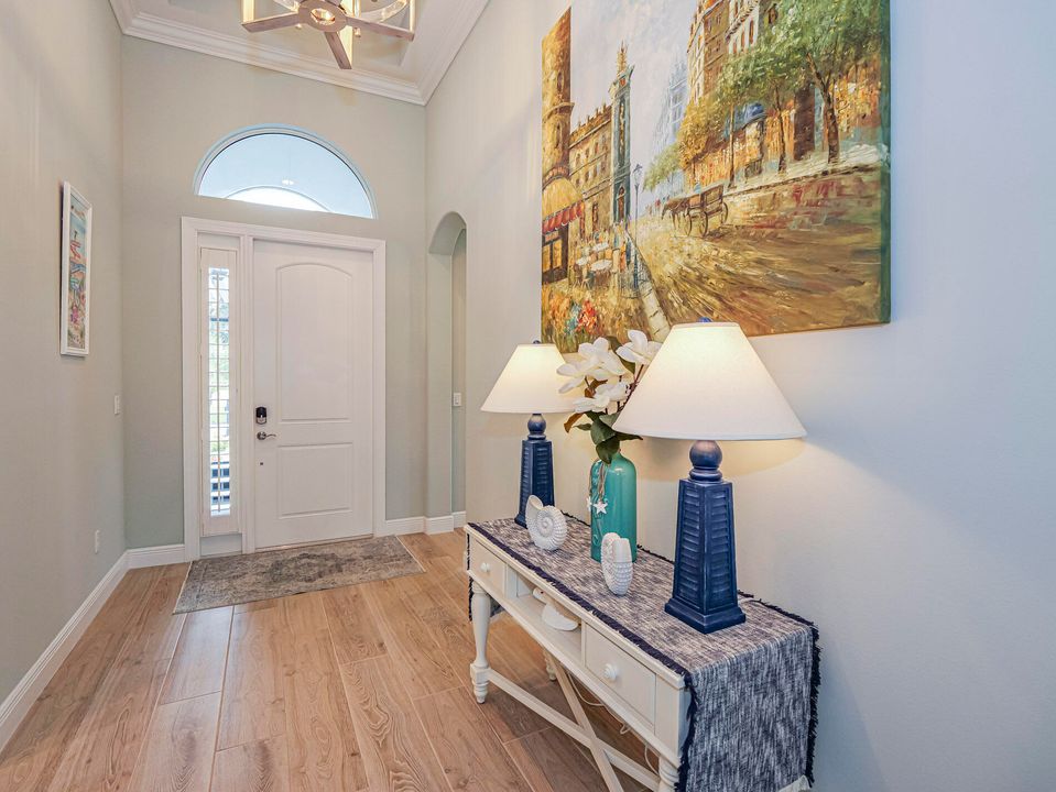 合同活跃: $750,000 (3 贝兹, 2 浴室, 2621 平方英尺)