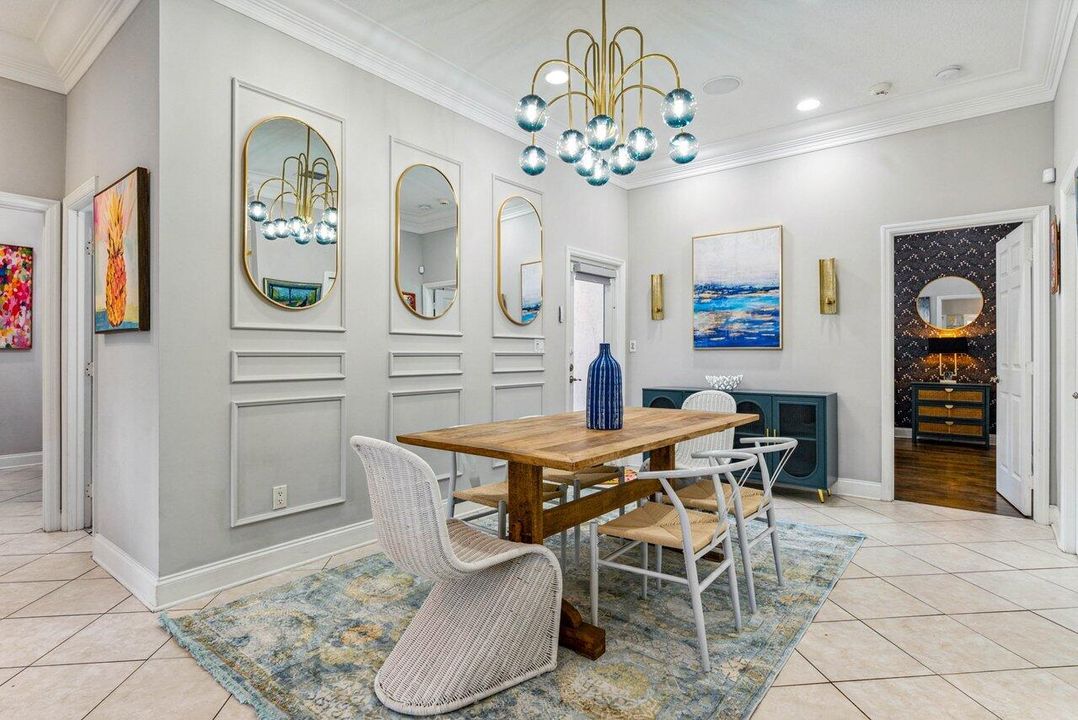 合同活跃: $9,900 (3 贝兹, 2 浴室, 1350 平方英尺)