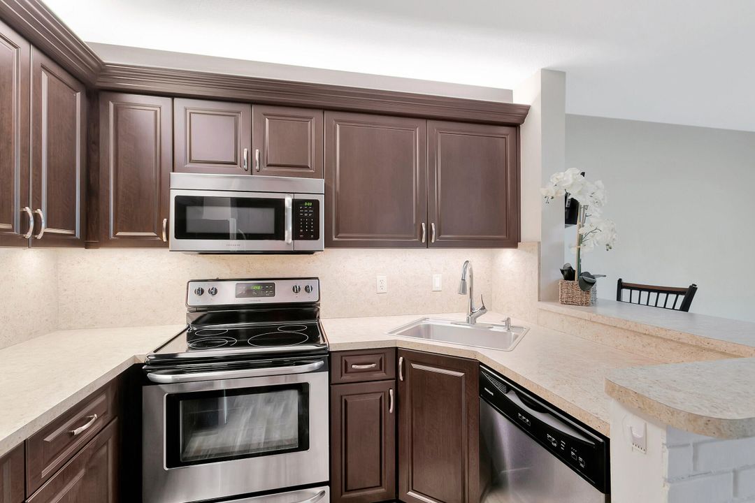 En Venta: $375,000 (2 camas, 1 baños, 1157 Pies cuadrados)