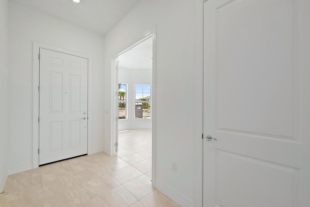 For Rent: $4,650 (3 beds, 2 baths, 2080 Square Feet)