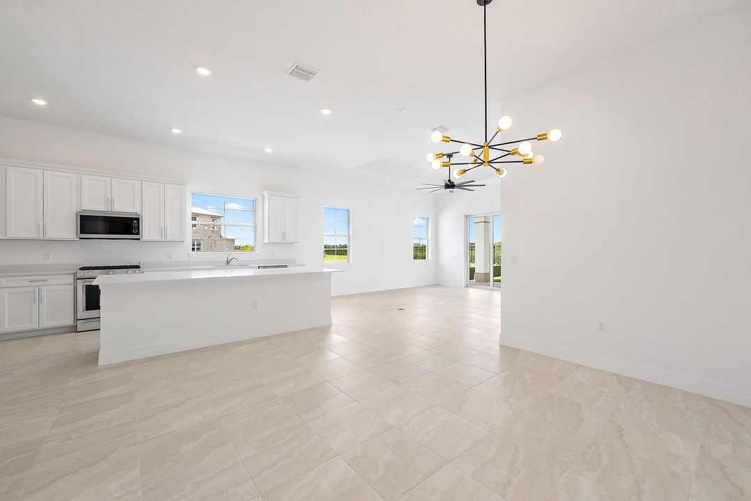 For Rent: $4,650 (3 beds, 2 baths, 2080 Square Feet)