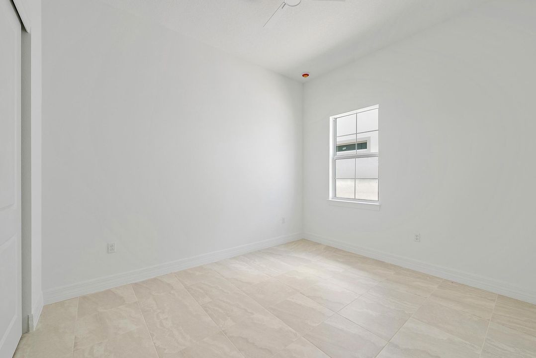 For Rent: $4,650 (3 beds, 2 baths, 2080 Square Feet)