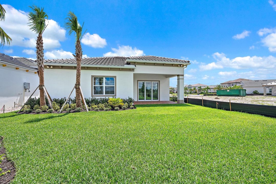 For Rent: $4,650 (3 beds, 2 baths, 2080 Square Feet)